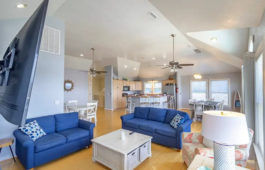 Bubbles Up (formerly Soundhaven) 115-B
