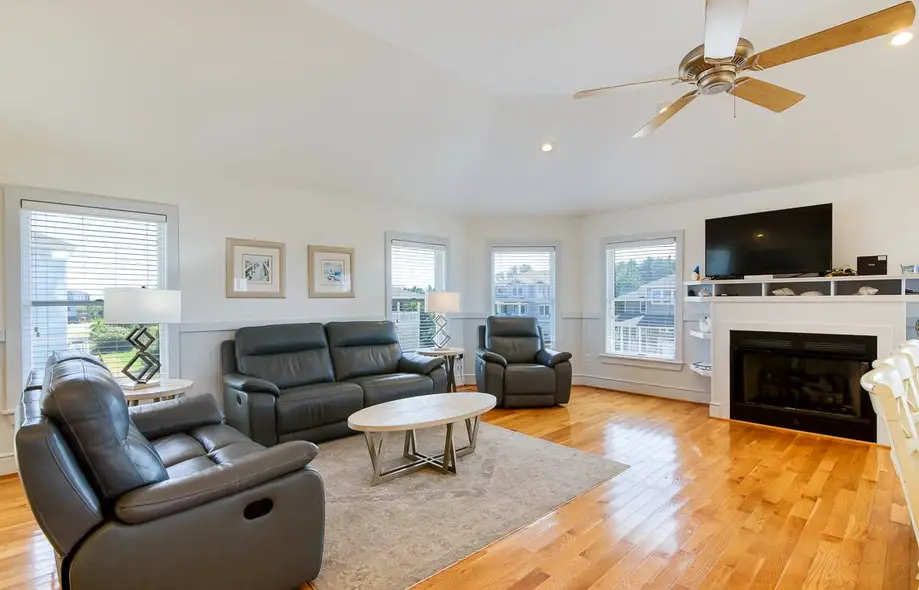 Beacon Hill 38-CL