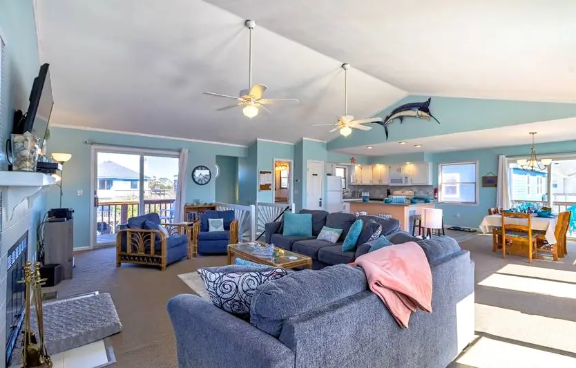 Jones 'n 4 the Beach 76-A
