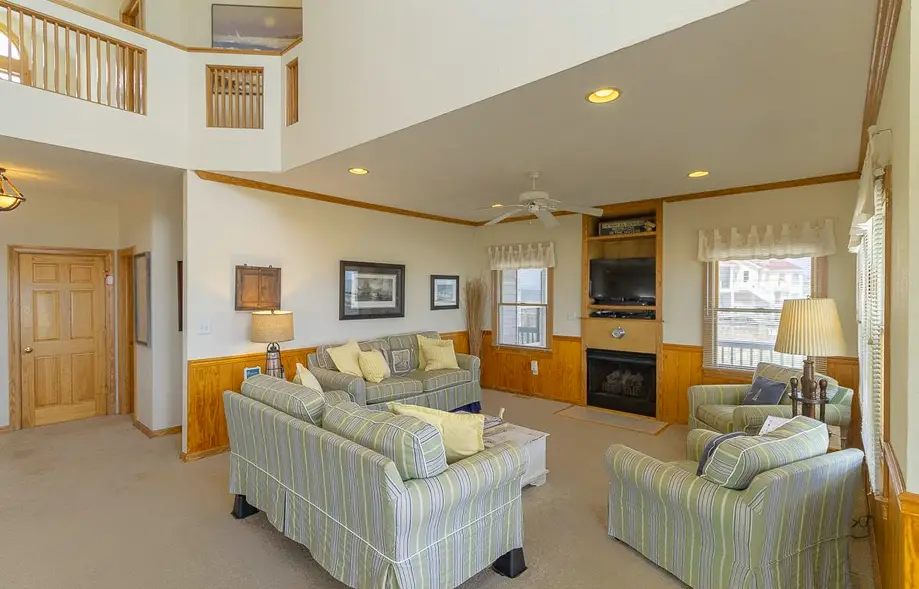 Starboard Watch CV-35