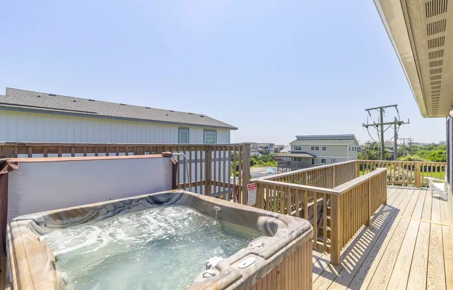 Robin's Roost CD-126